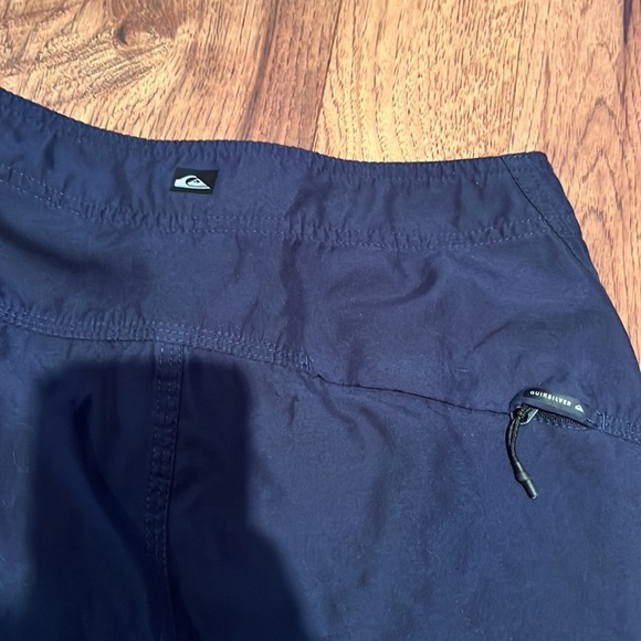 Quicksilver Boy’s Navy Swim Trunks Size 25 - Picture 4 of 6